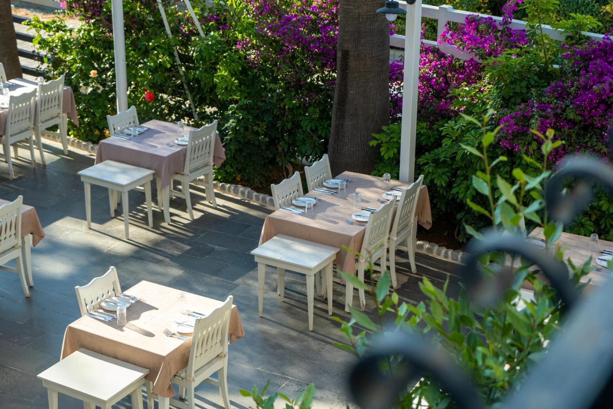 Sea Breeze Hotel and Apartments Ölüdeniz Exterior foto